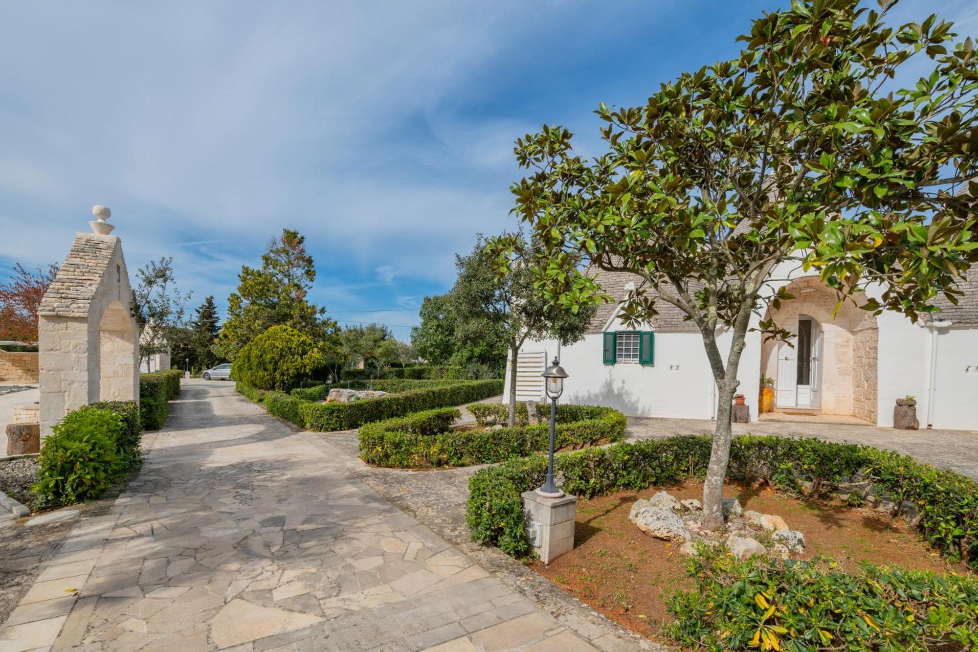 צ'יסטרנינו Trullo Degli Anelli In Masseria מראה חיצוני תמונה